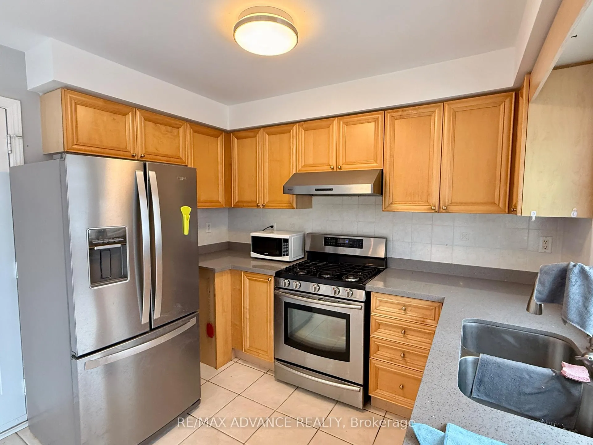 Photo 13 of 69 Aries Crescent, Markham, Berczy — HOMEH