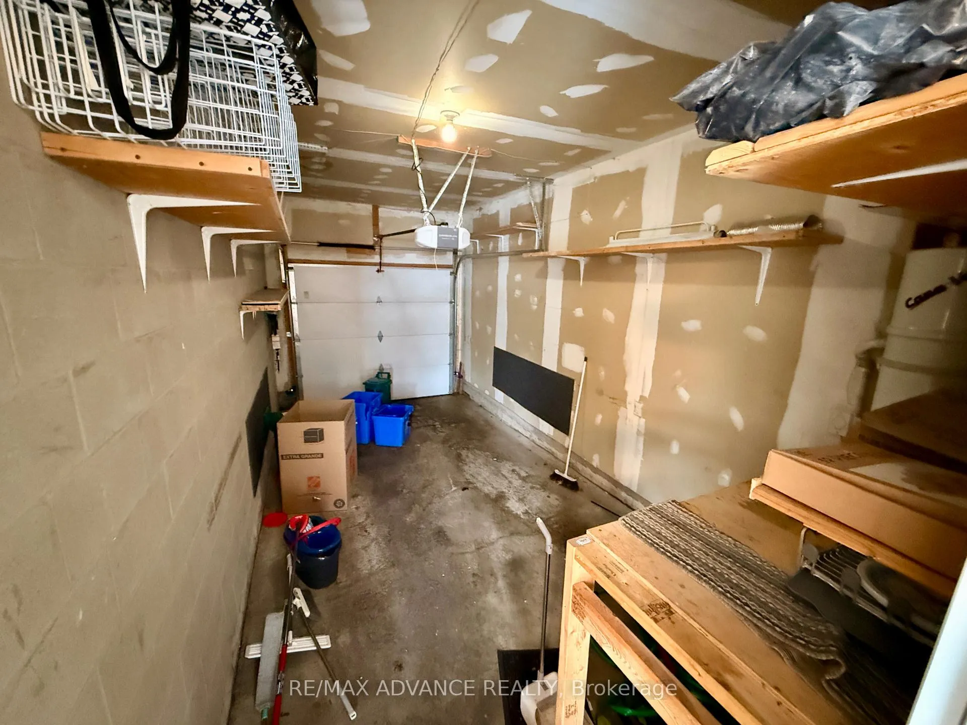 Photo 16 of 69 Aries Crescent, Markham, Berczy — HOMEH