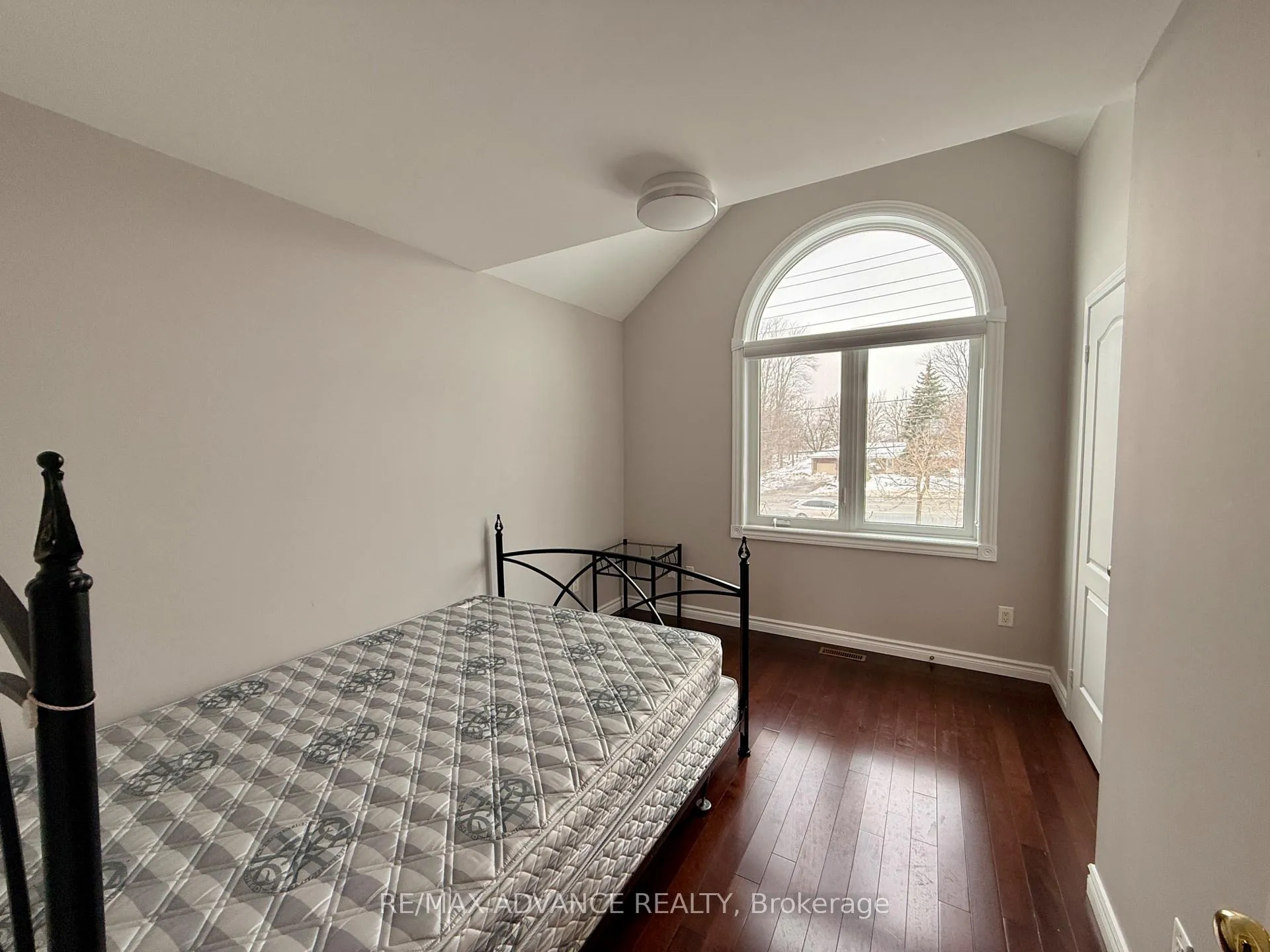 Photo 23 of 69 Aries Crescent, Markham, Berczy — HOMEH
