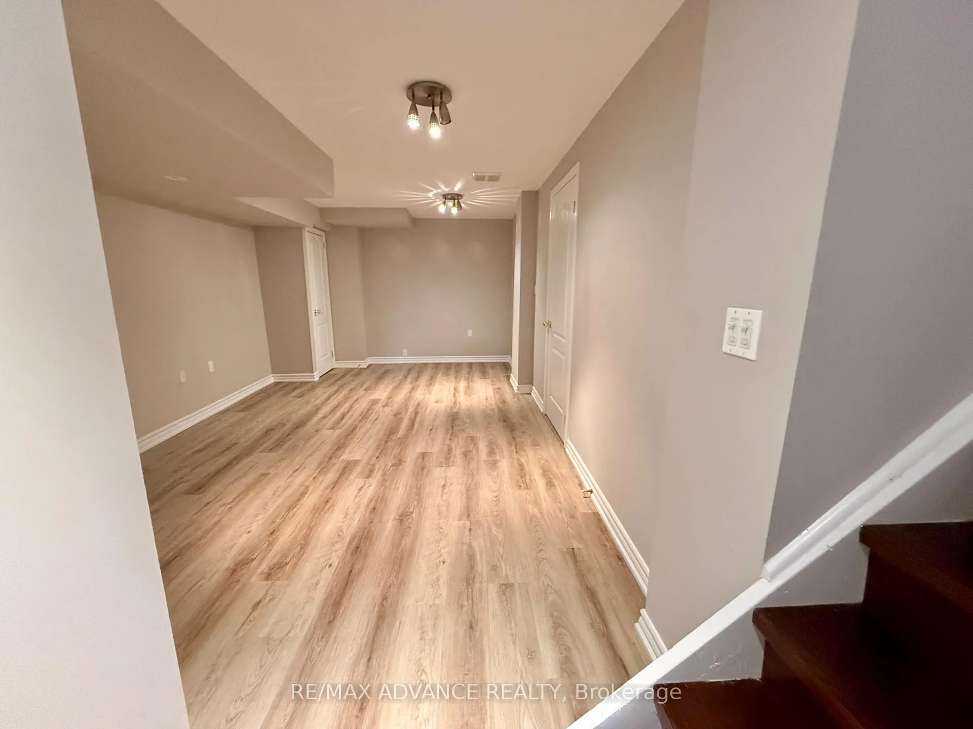 Photo 28 of 69 Aries Crescent, Markham, Berczy — HOMEH
