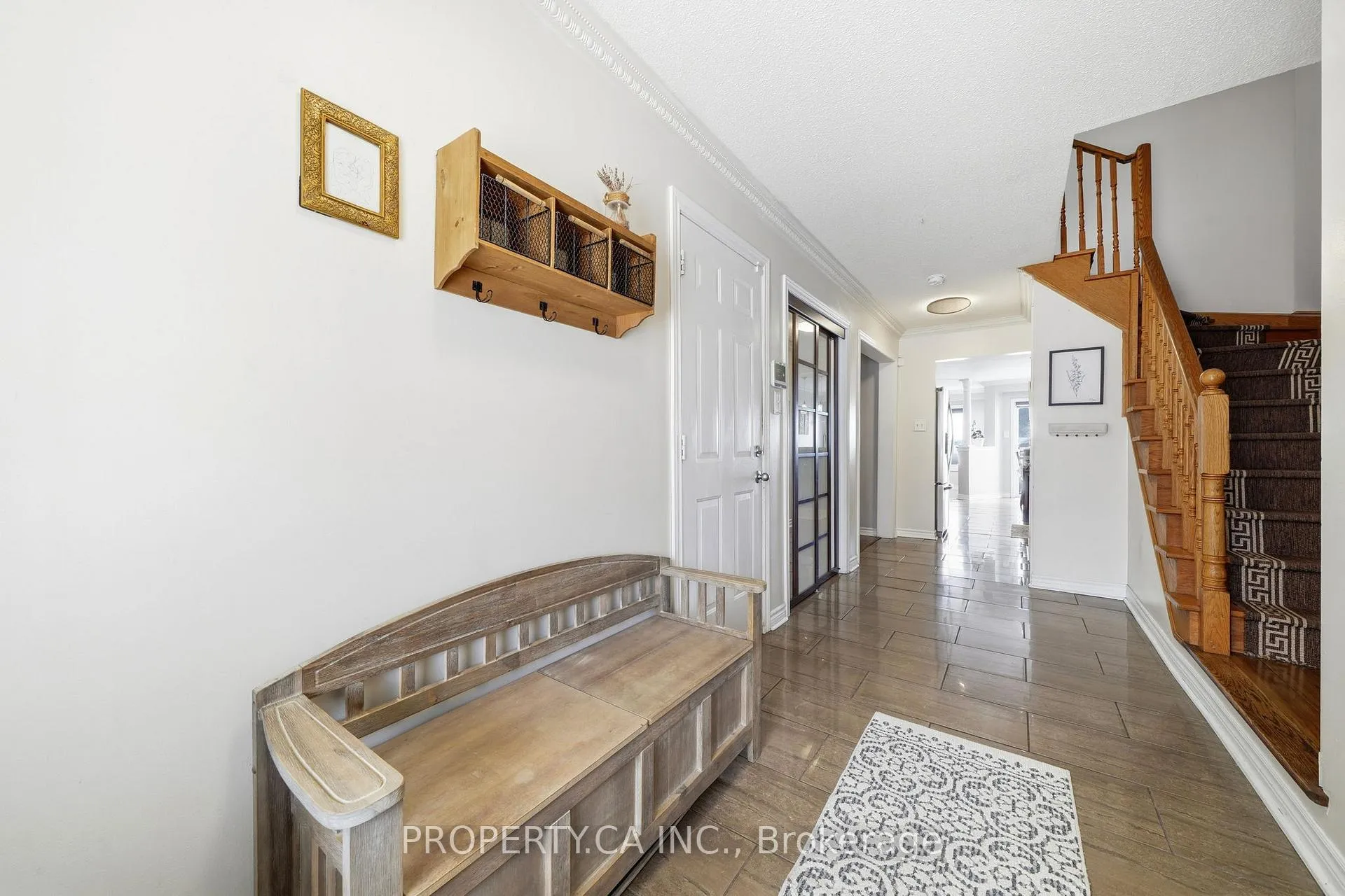 Photo 6 of 72 Beaverbrook Crescent, Vaughan, Rural Vaughan — HOMEH