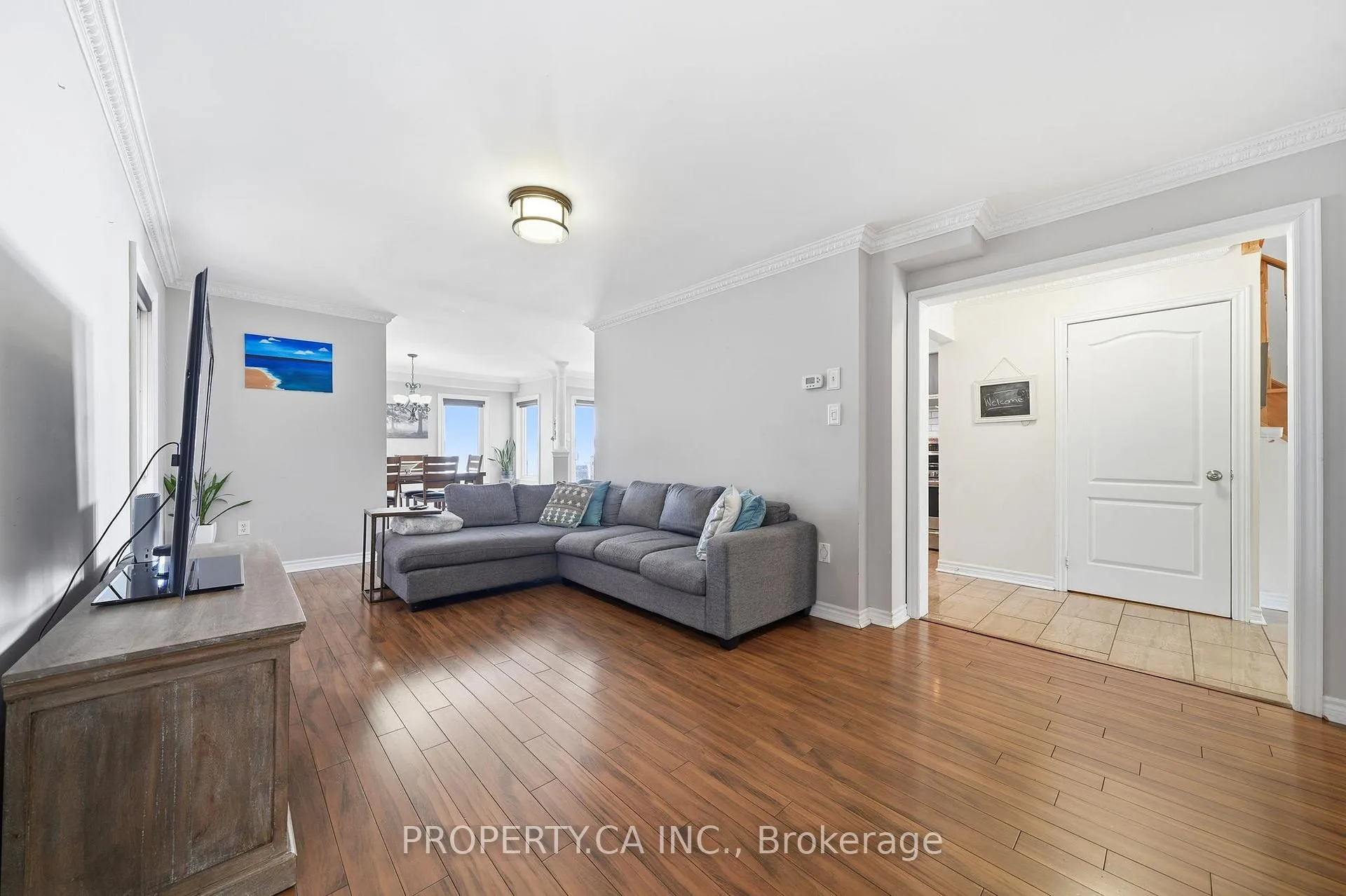 Photo 7 of 72 Beaverbrook Crescent, Vaughan, Rural Vaughan — HOMEH