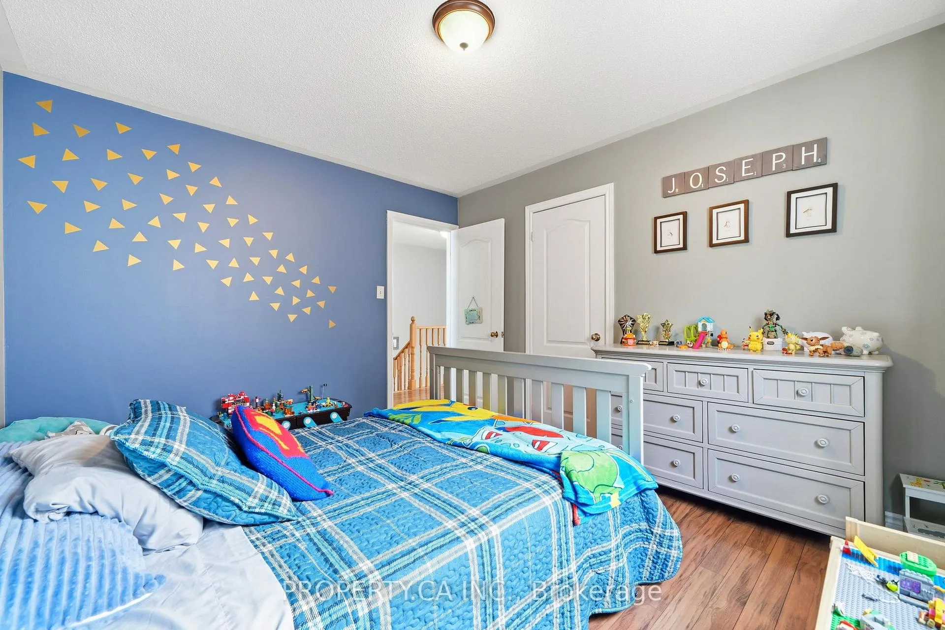 Photo 20 of 72 Beaverbrook Crescent, Vaughan, Rural Vaughan — HOMEH