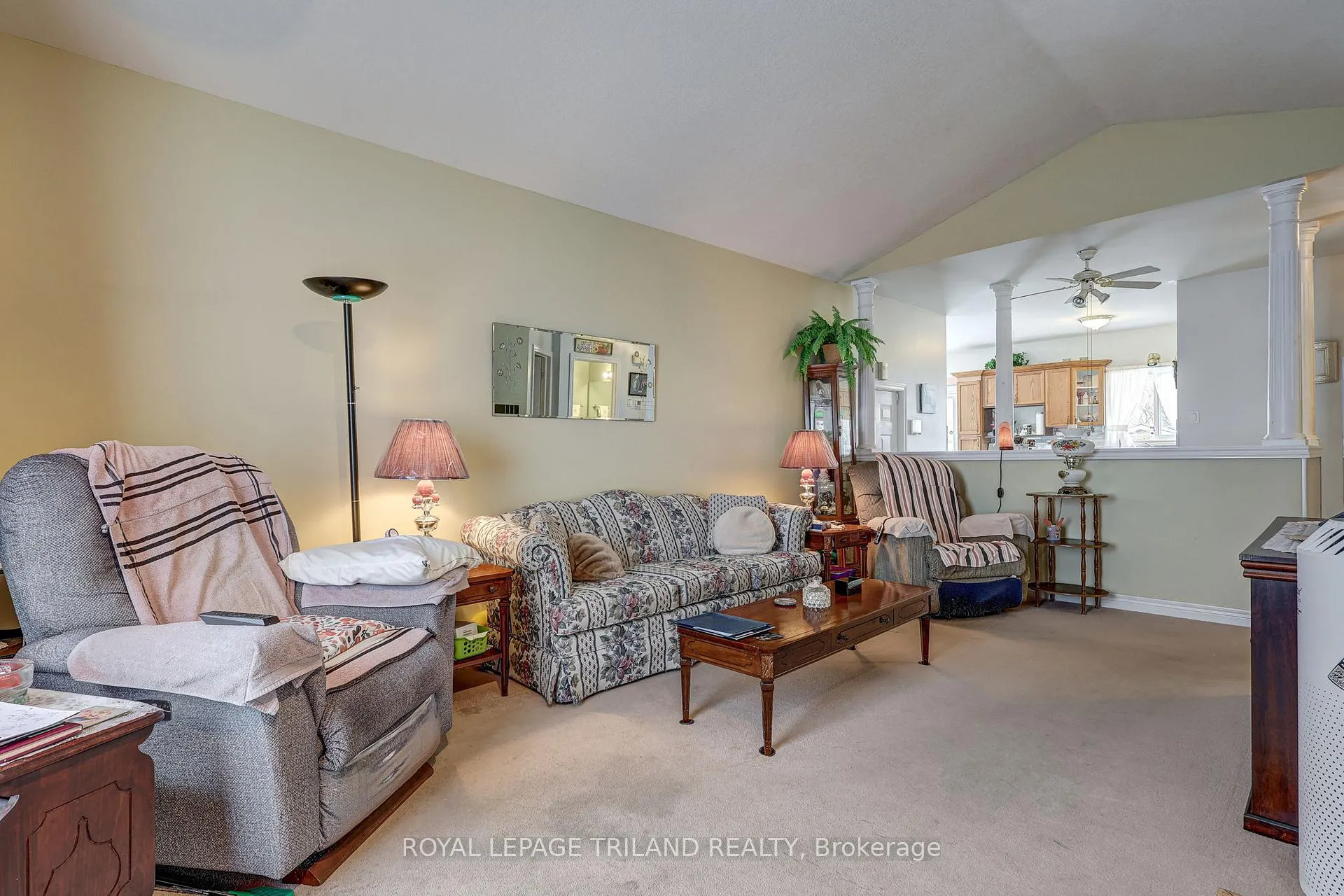 Photo 13 of 549 Wellington Street, St. Thomas — HOMEH
