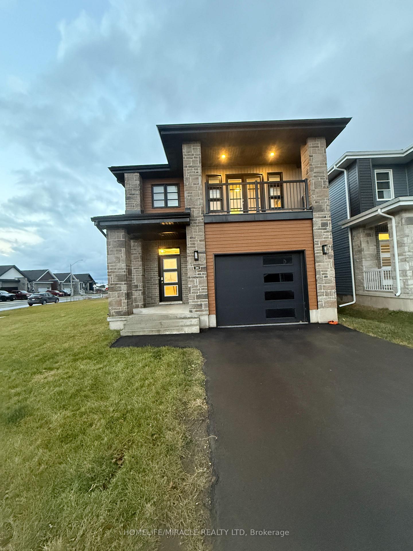 Photo 2 of 34 Walden Pond Drive, Loyalist, Amherstview — HOMEH