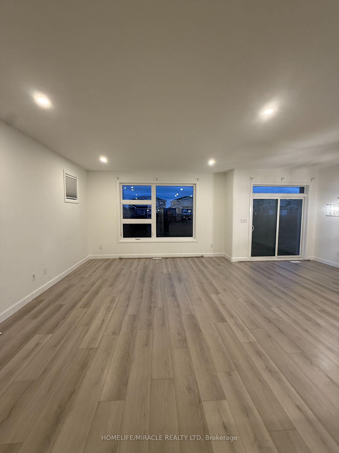 Photo 8 of 34 Walden Pond Drive, Loyalist, Amherstview — HOMEH