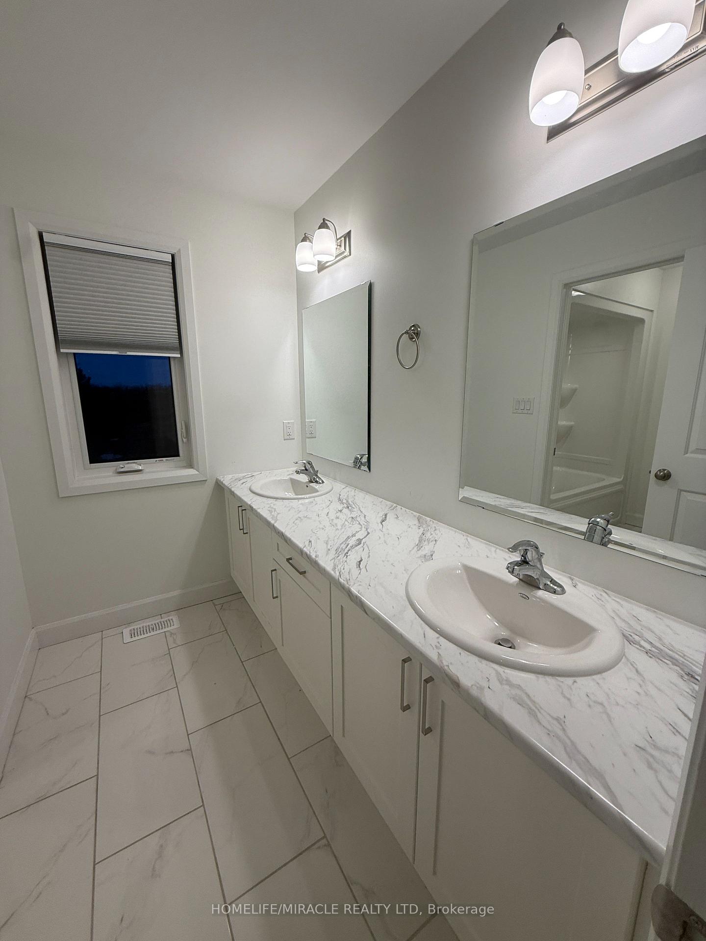 Photo 18 of 34 Walden Pond Drive, Loyalist, Amherstview — HOMEH