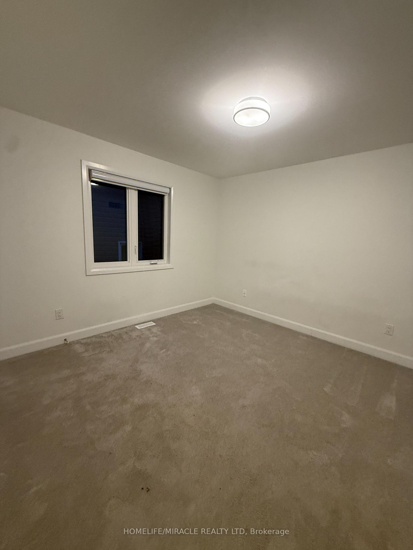 Photo 20 of 34 Walden Pond Drive, Loyalist, Amherstview — HOMEH