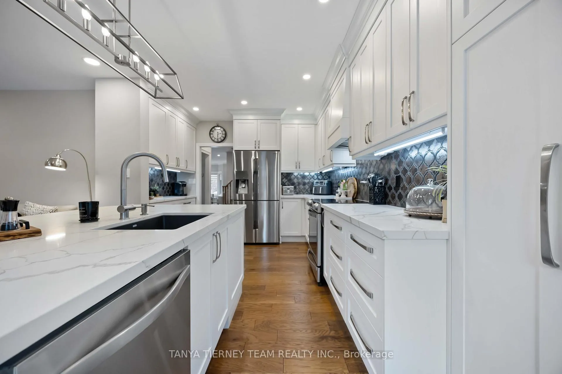 Photo 20 of 98 Bach Avenue, Whitby, Rolling Acres — HOMEH