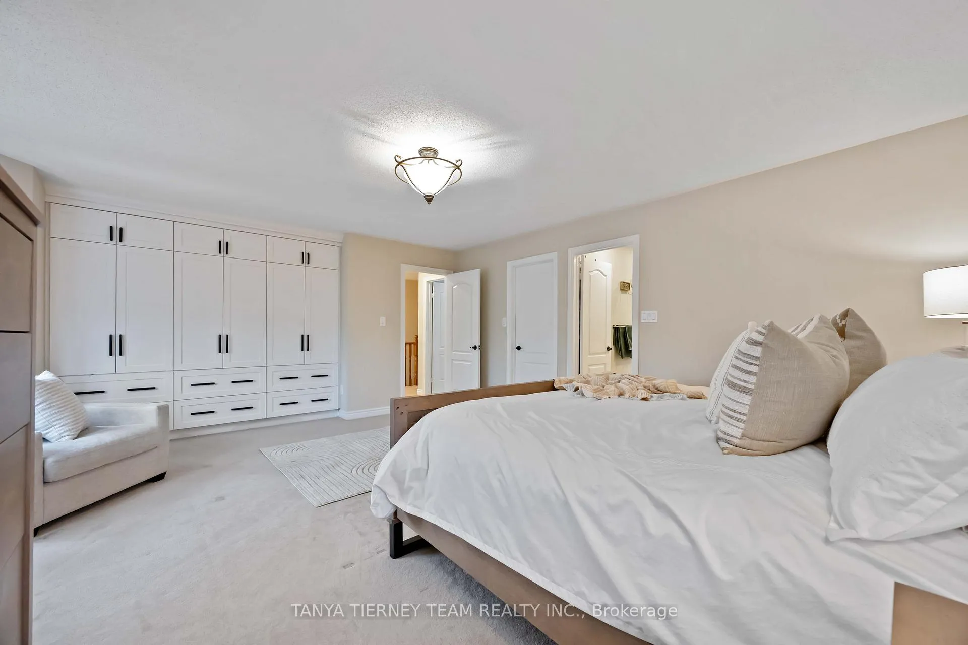 Photo 29 of 98 Bach Avenue, Whitby, Rolling Acres — HOMEH