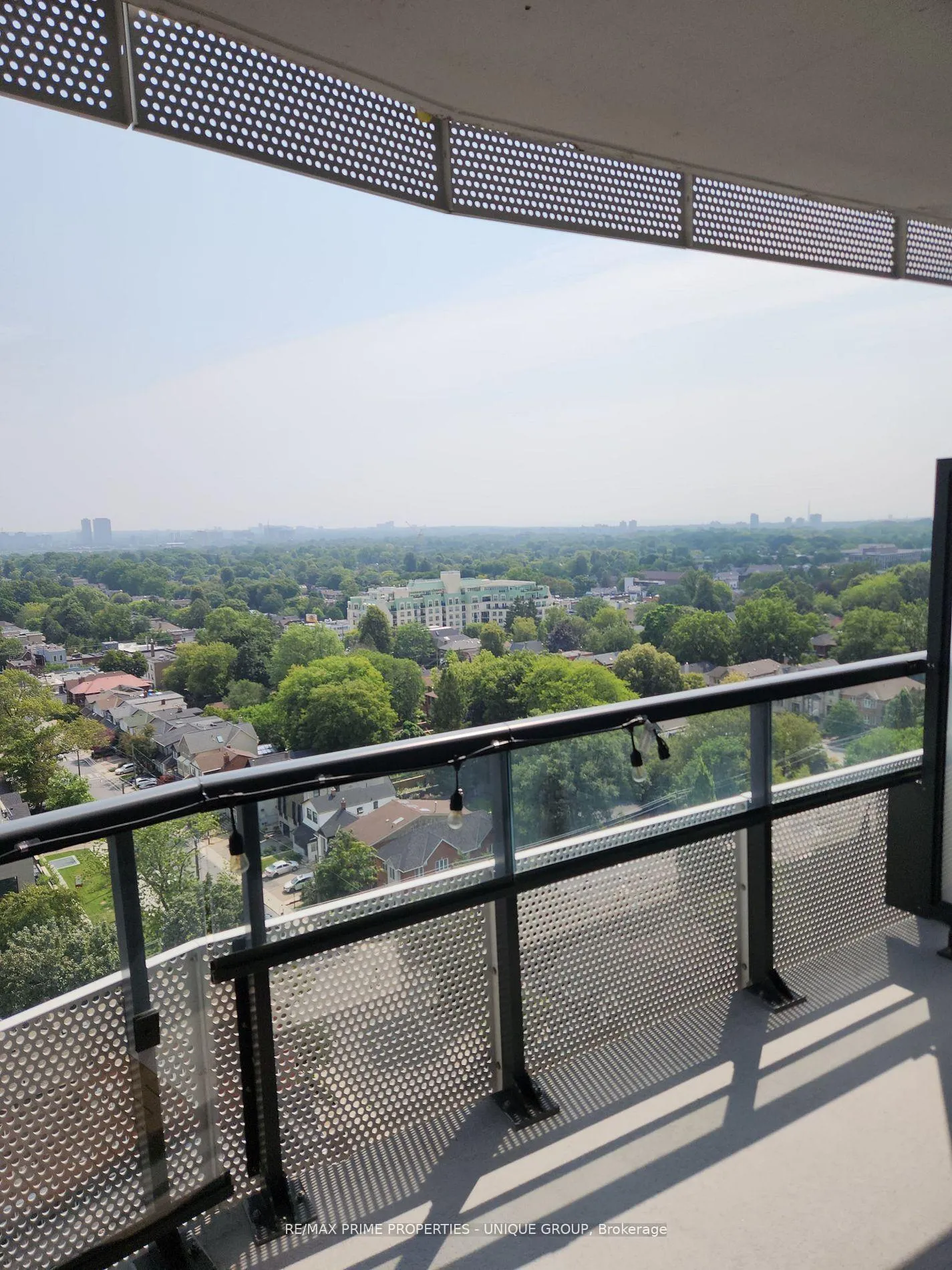 Photo 11 of Unit 1401, 11 Lillian Street, Toronto, Mount Pleasant West — HOMEH