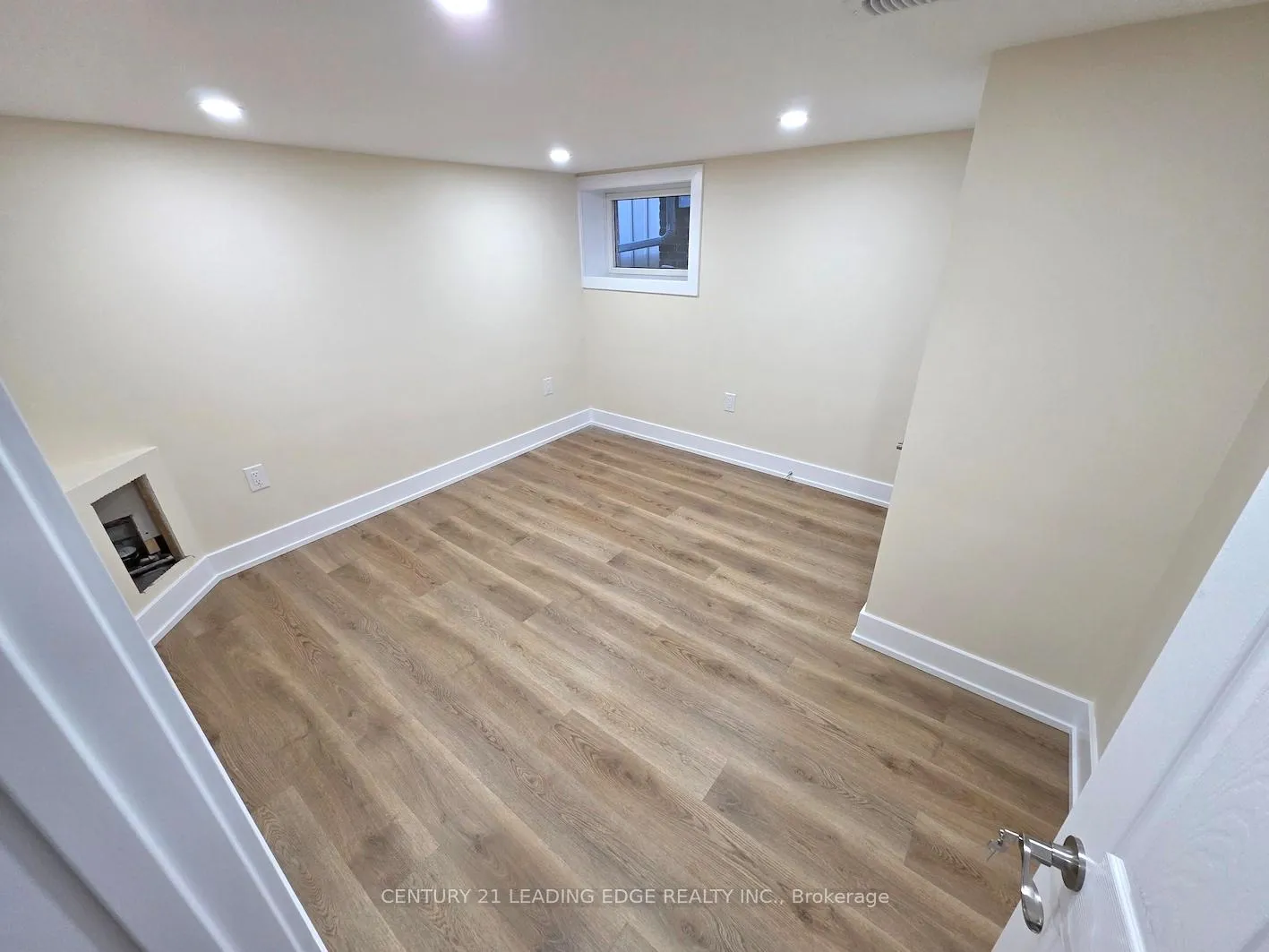 Photo 6 of Unit Bsmt, 51 Dearbourne Avenue, Toronto, North Riverdale — HOMEH