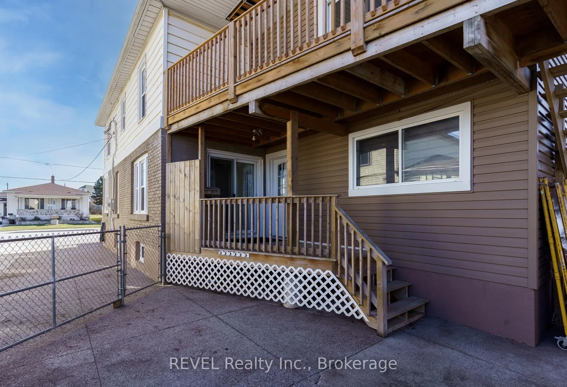 Photo 31 of 5679 Desson Avenue, Niagara Falls, Clifton Hill — HOMEH