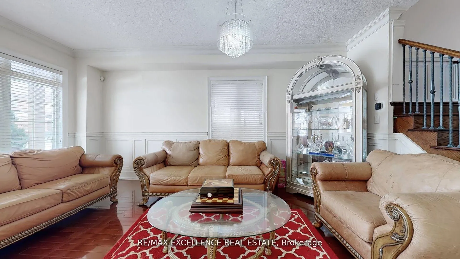 Photo 4 of 68 Bluffwood Crescent, Brampton, Bram East — HOMEH