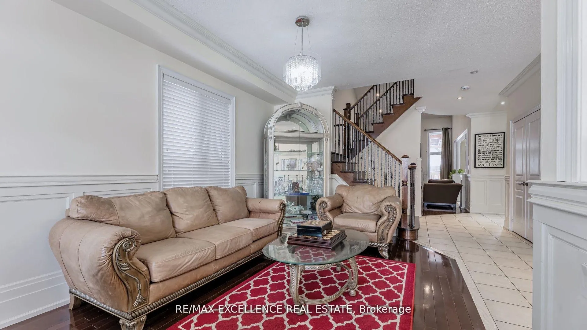 Photo 5 of 68 Bluffwood Crescent, Brampton, Bram East — HOMEH