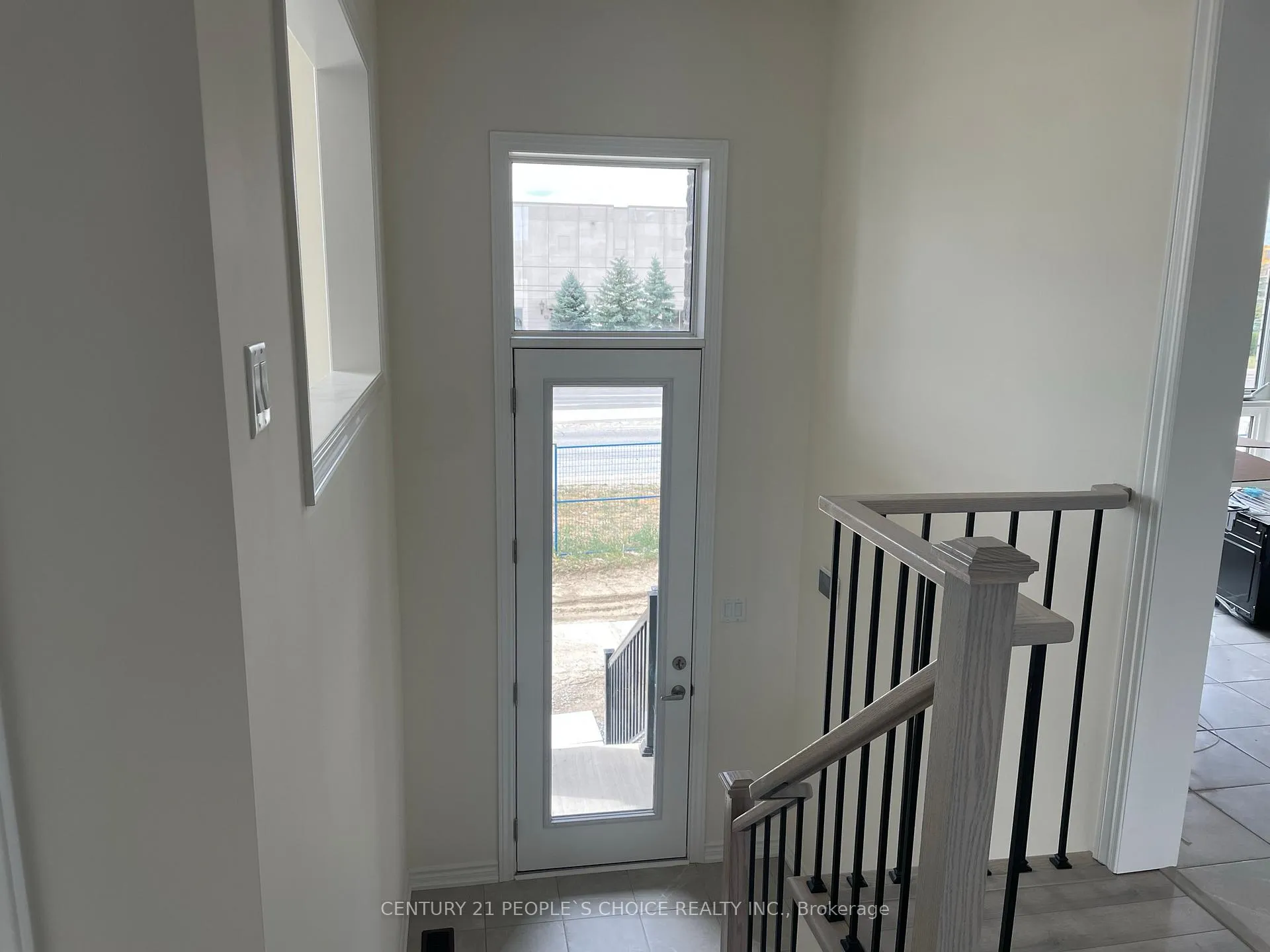 Photo 4 of 32 Purple Sage Drive, Brampton, Bram East — HOMEH