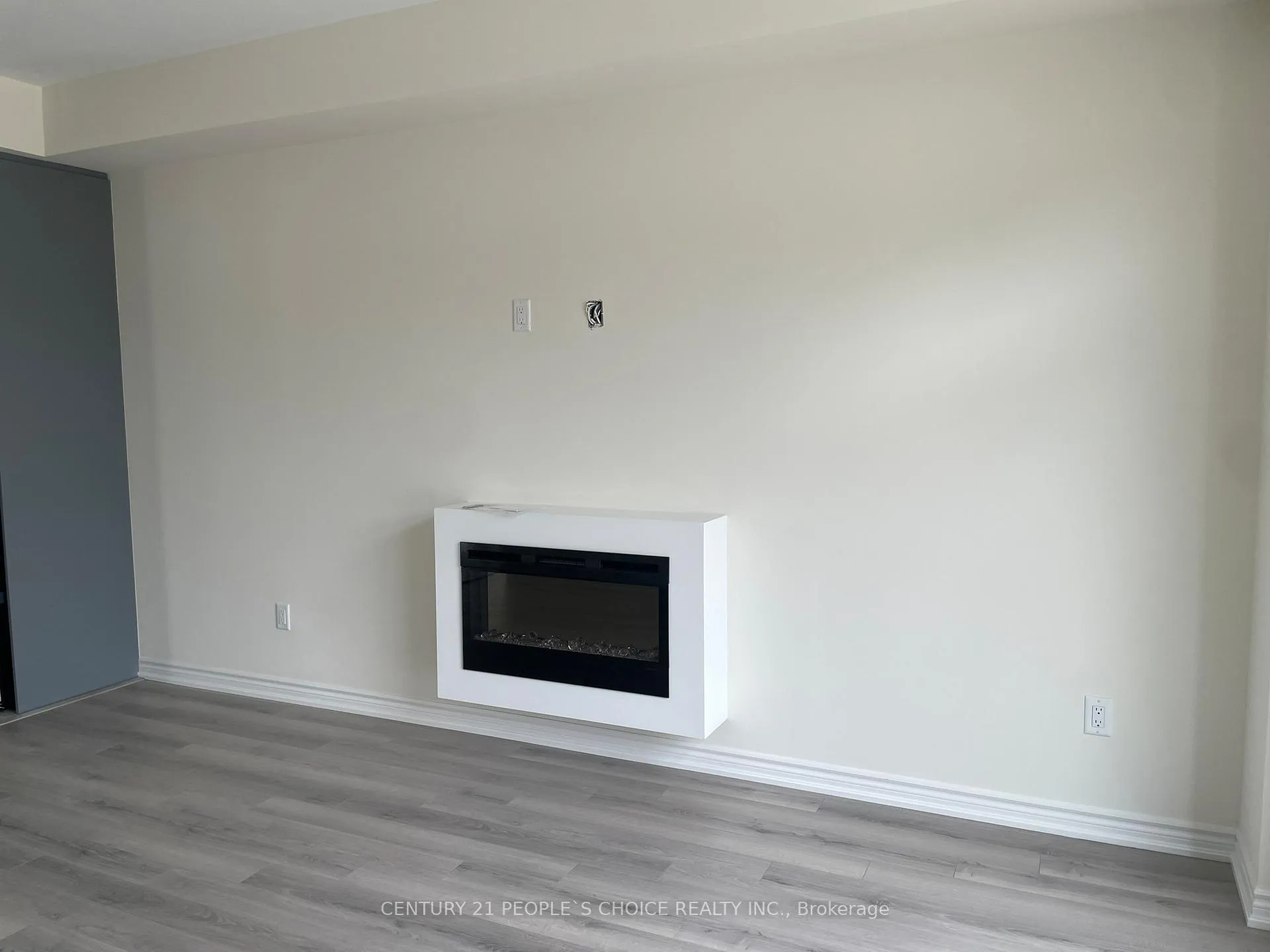 Photo 5 of 32 Purple Sage Drive, Brampton, Bram East — HOMEH