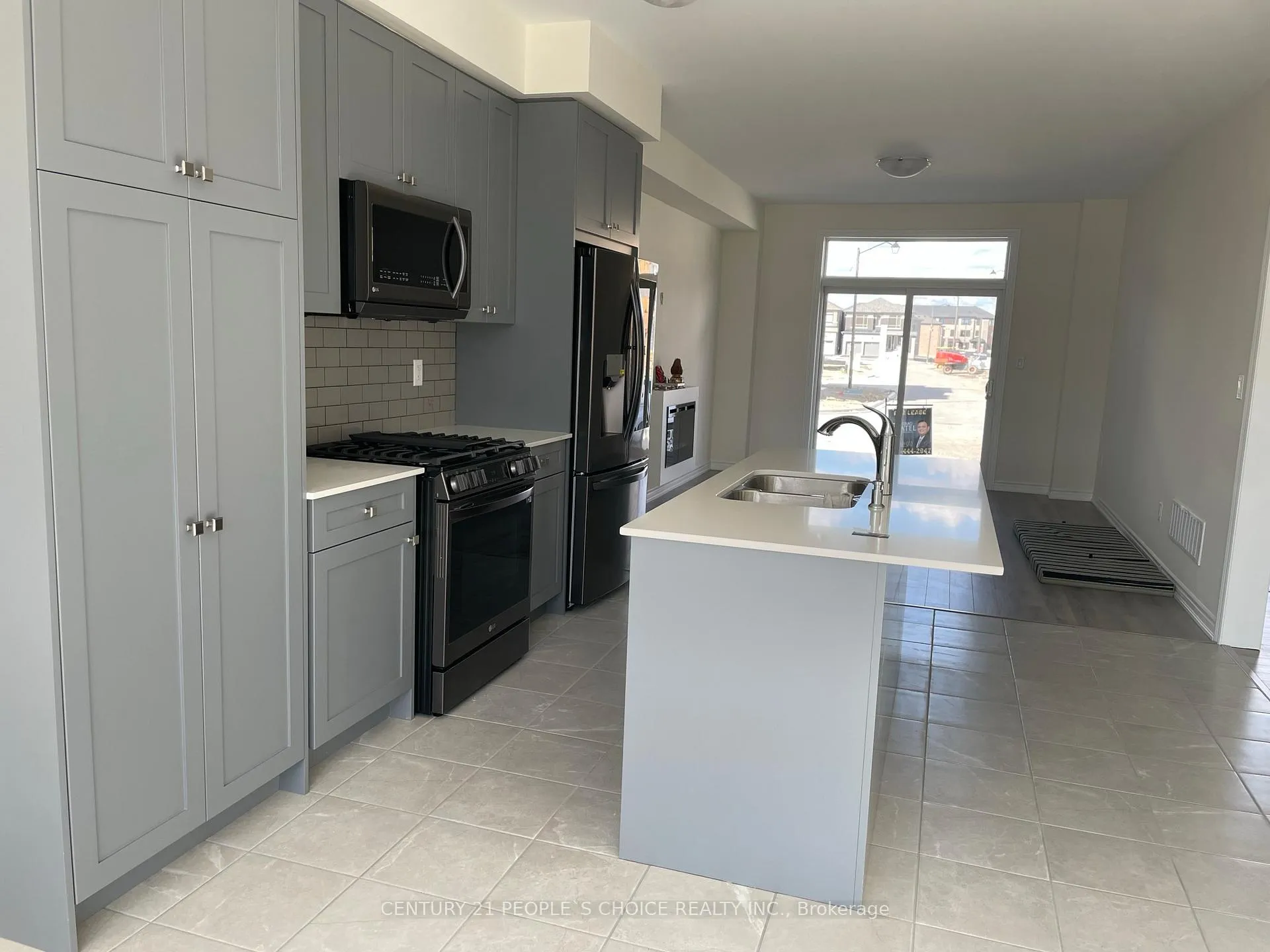 Photo 11 of 32 Purple Sage Drive, Brampton, Bram East — HOMEH