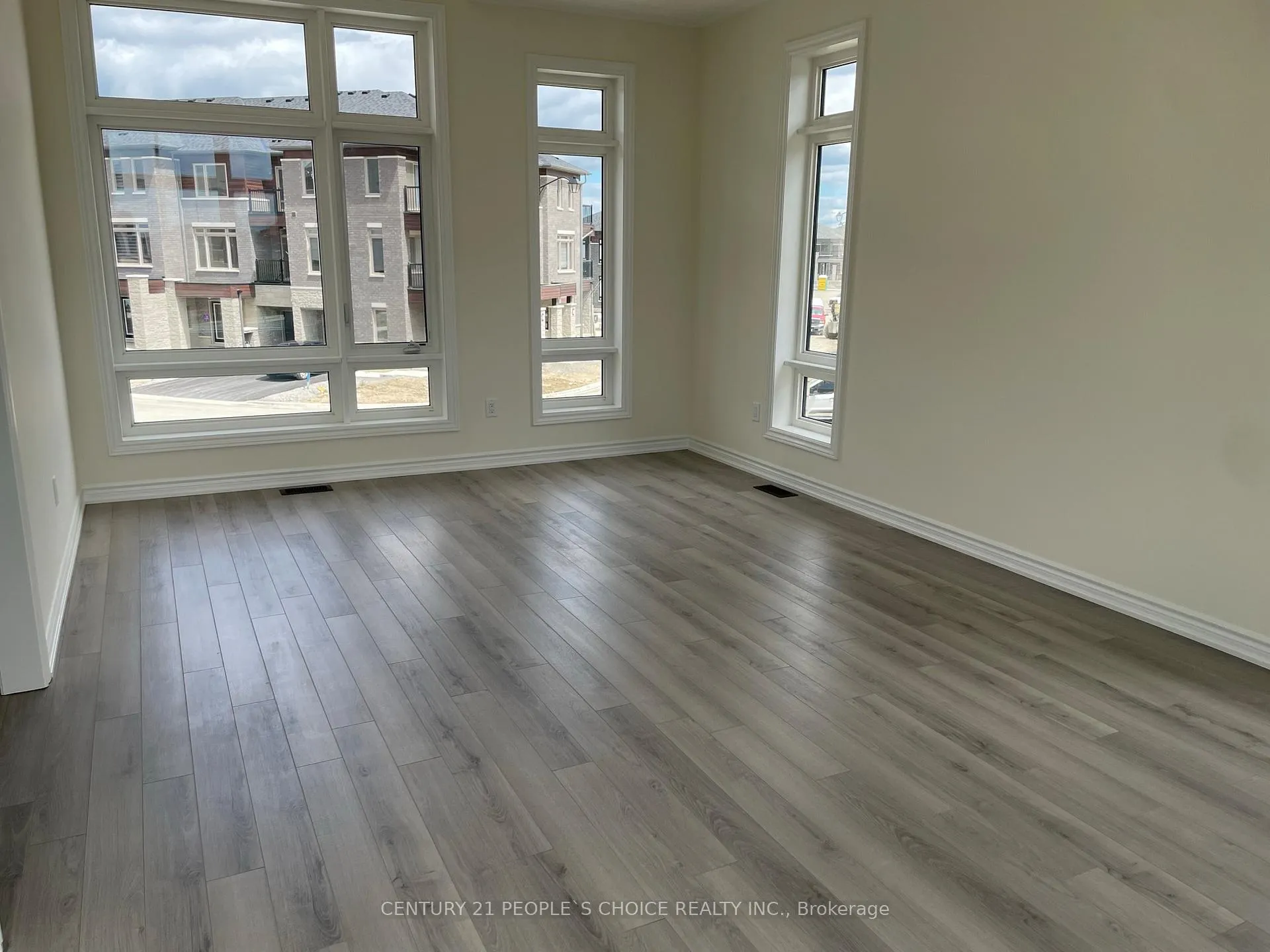 Photo 17 of 32 Purple Sage Drive, Brampton, Bram East — HOMEH