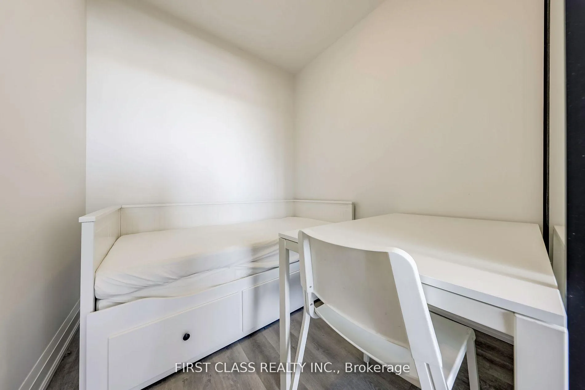 Photo 16 of Unit 904, 2369 Danforth Avenue, Toronto, East End-Danforth — HOMEH