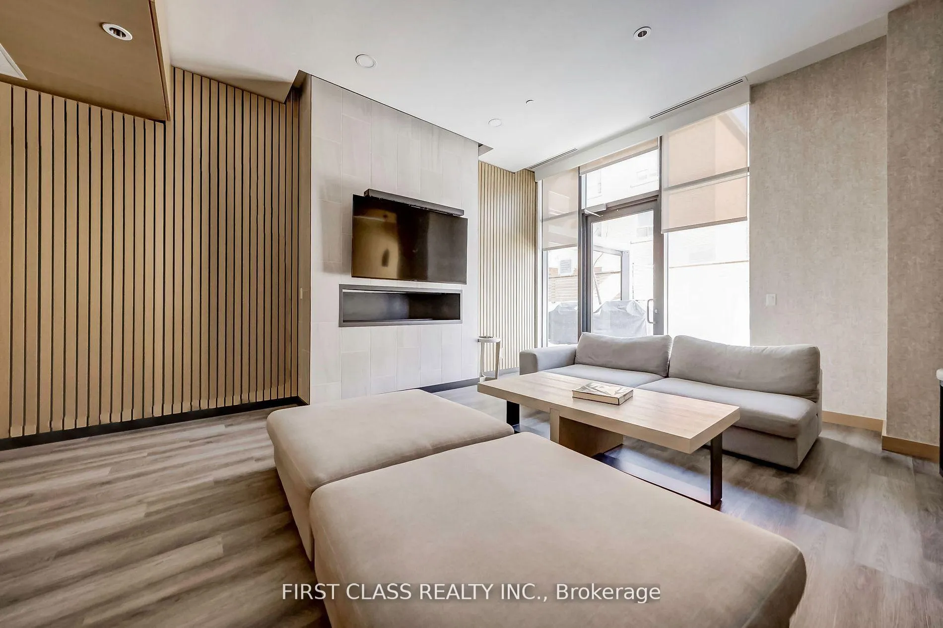 Photo 20 of Unit 904, 2369 Danforth Avenue, Toronto, East End-Danforth — HOMEH
