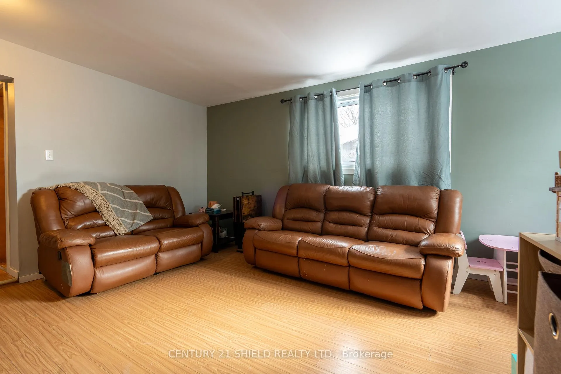 Photo 13 of 1005 Third Street E, Cornwall — HOMEH