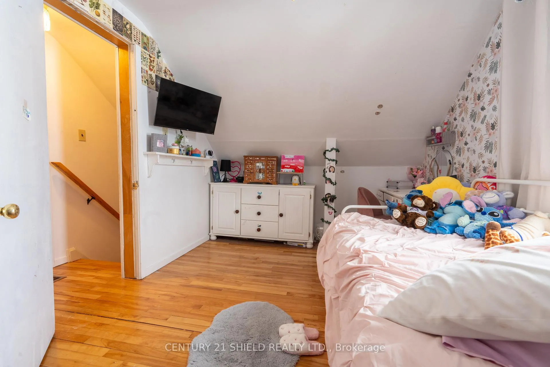Photo 17 of 1005 Third Street E, Cornwall — HOMEH