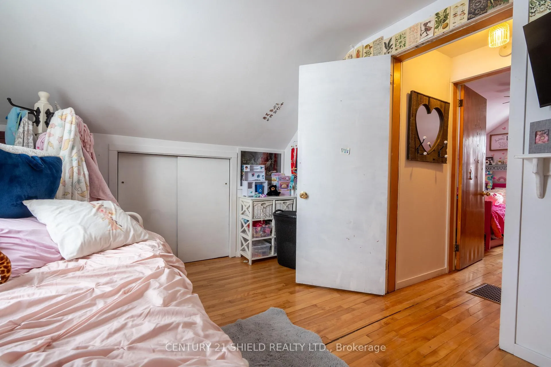 Photo 19 of 1005 Third Street E, Cornwall — HOMEH