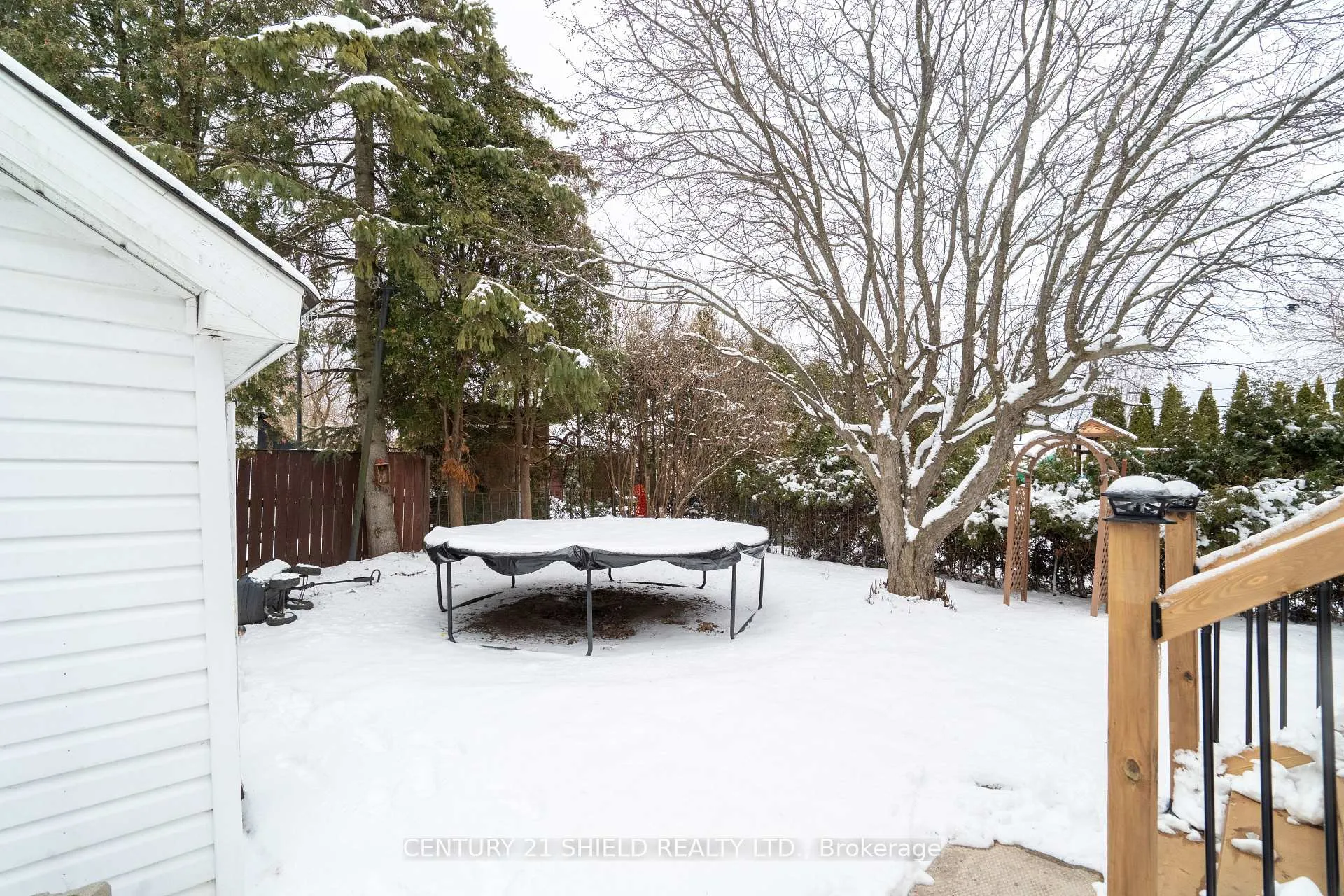 Photo 27 of 1005 Third Street E, Cornwall — HOMEH