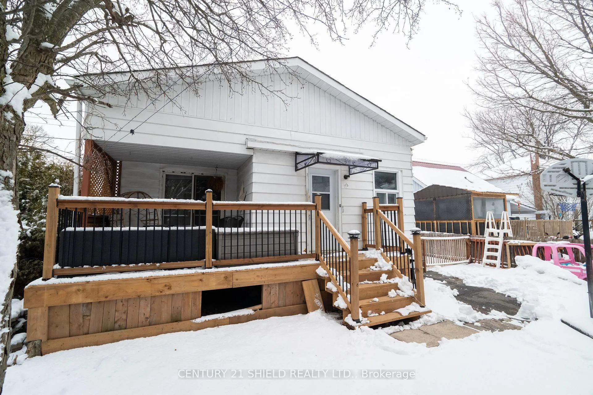 Photo 30 of 1005 Third Street E, Cornwall — HOMEH