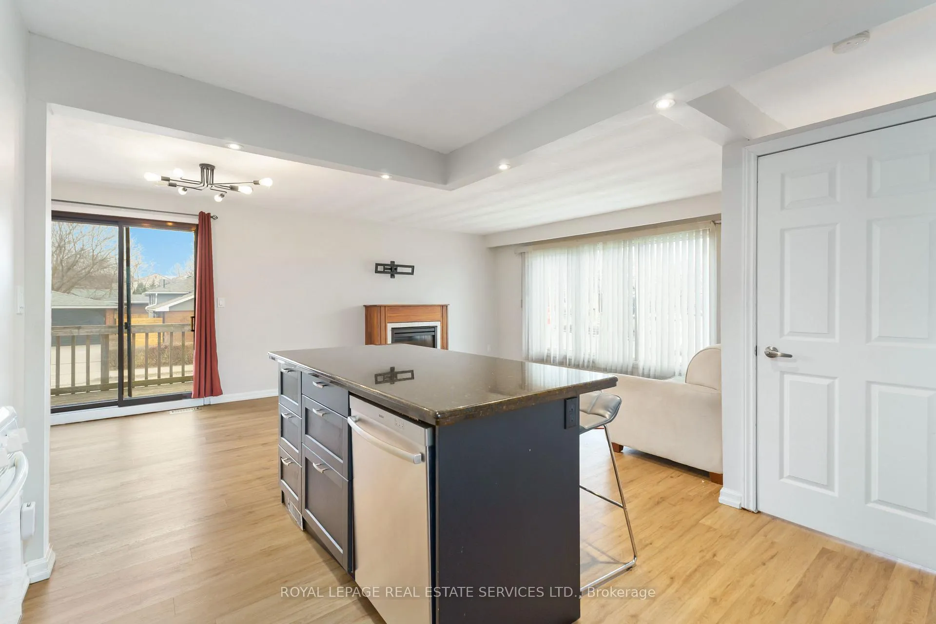 Photo 9 of Unit Main, 517 Mohawk Road W, Hamilton, Gilbert — HOMEH