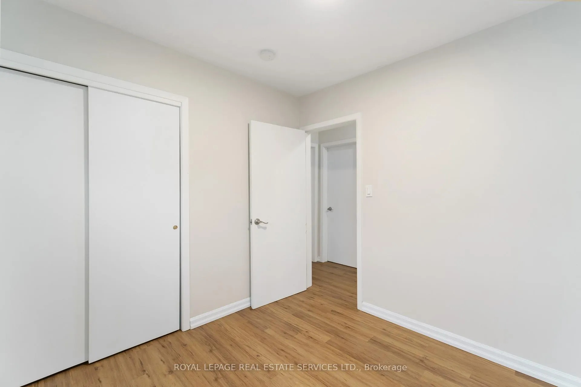 Photo 19 of Unit Main, 517 Mohawk Road W, Hamilton, Gilbert — HOMEH