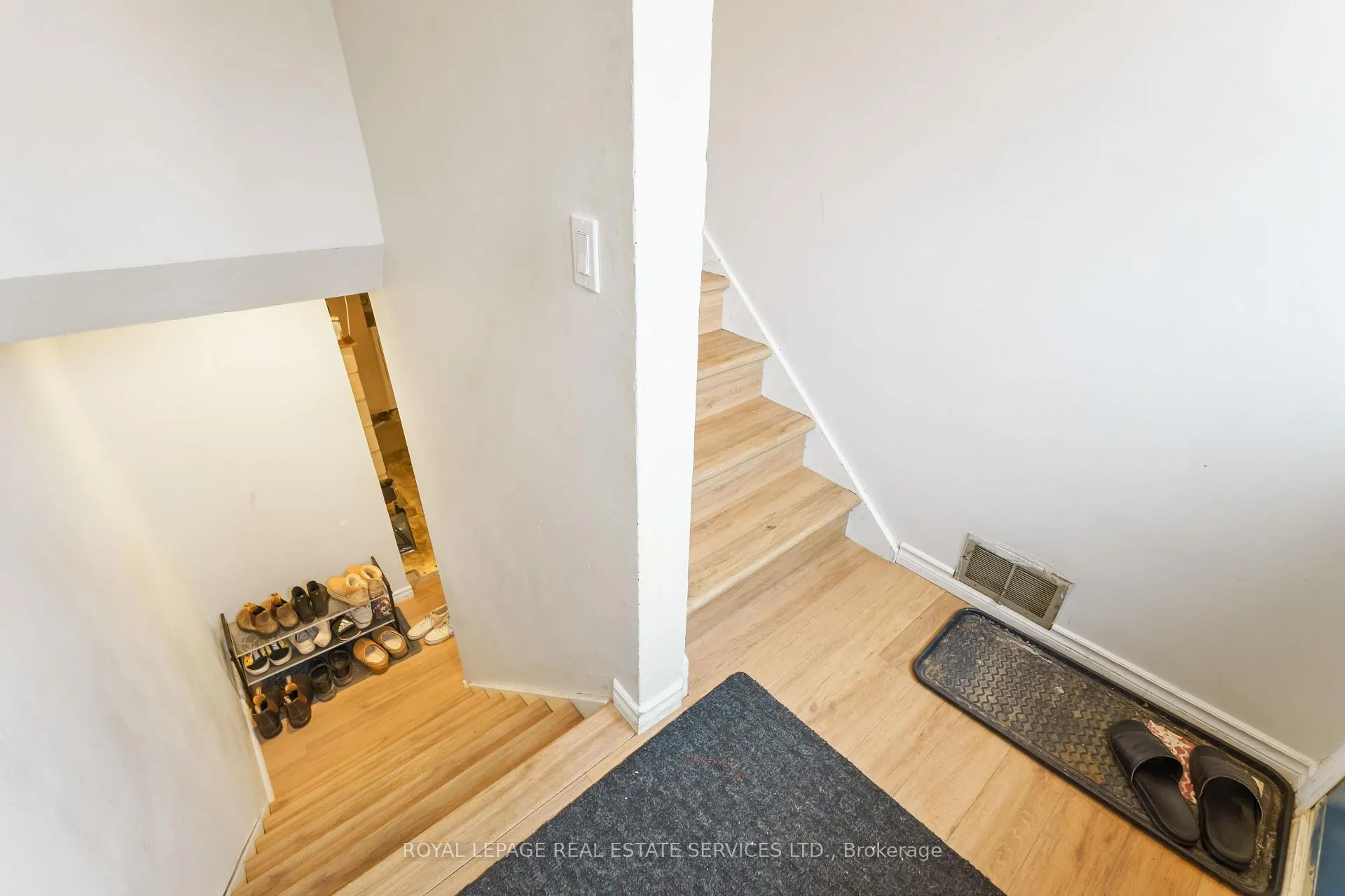 Photo 21 of Unit Main, 517 Mohawk Road W, Hamilton, Gilbert — HOMEH