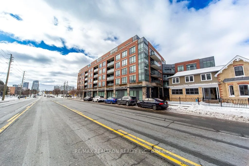 Photo 2 of Unit 624, 7608 Yonge Street, Vaughan, Crestwood-Springfarm-Yorkhill — HOMEH