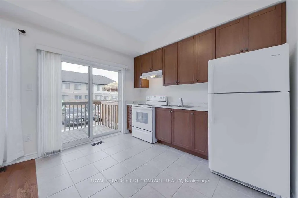 Photo 5 of 12 Deneb Street, Barrie, Ardagh — HOMEH