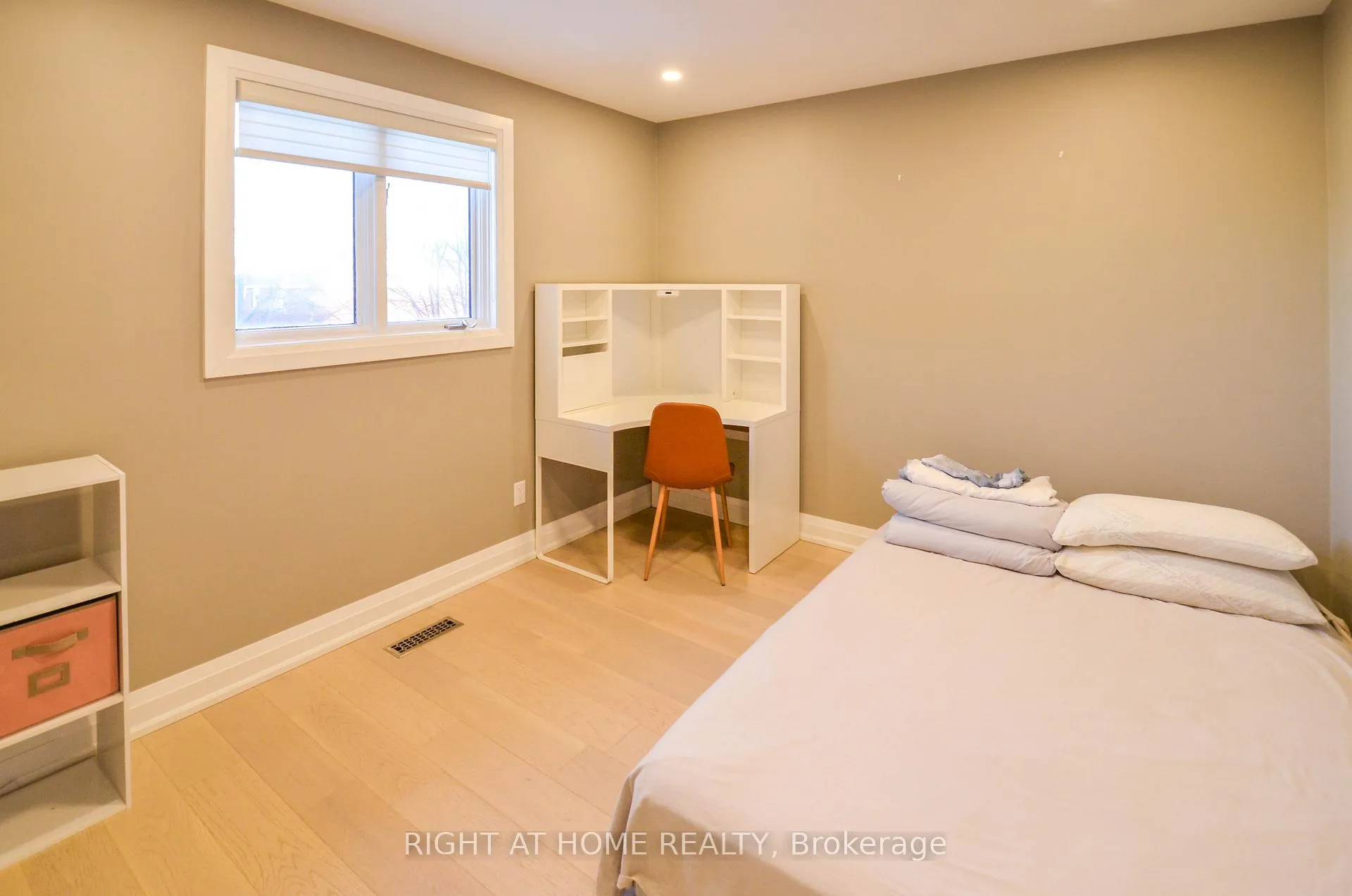 Photo 10 of 19 Willowbrook Drive, Whitby, Pringle Creek — HOMEH