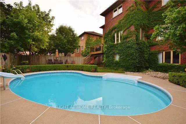 Photo 19 of 19 Willowbrook Drive, Whitby, Pringle Creek — HOMEH