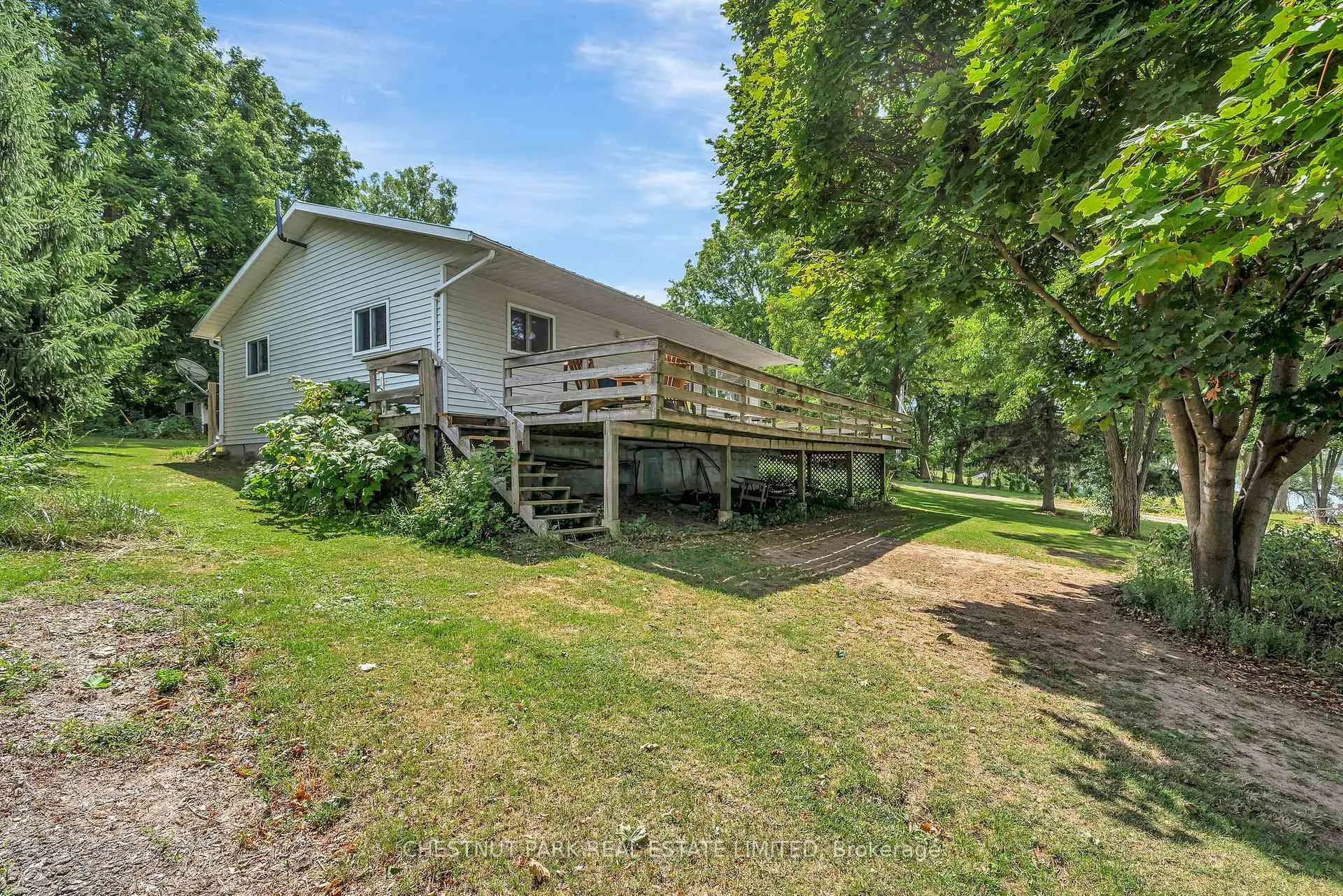 Photo 10 of 84-88 Munroe Lane, Prince Edward County, Hallowell — HOMEH