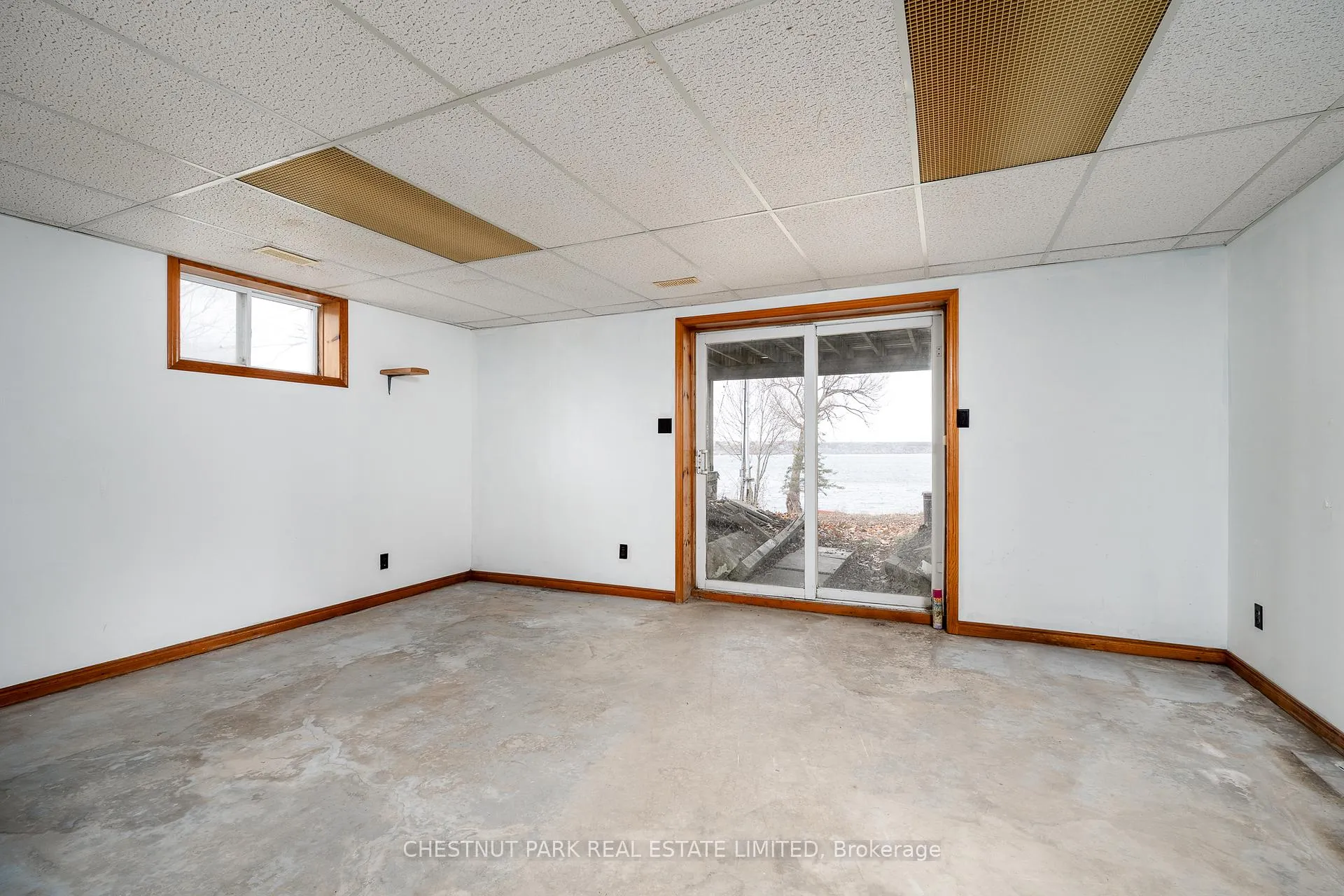 Photo 35 of 84-88 Munroe Lane, Prince Edward County, Hallowell — HOMEH