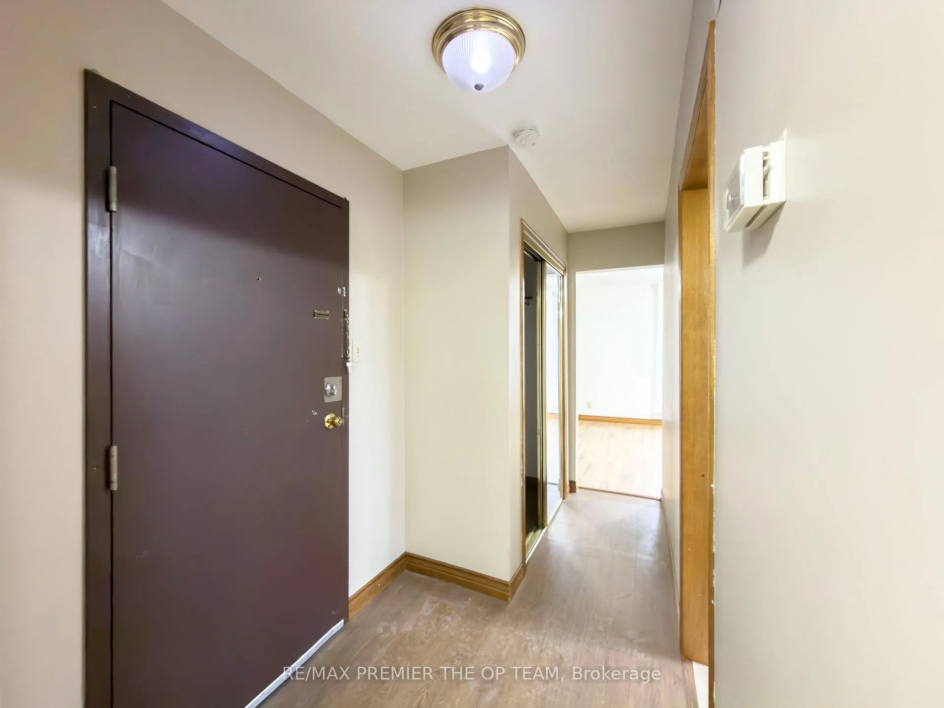 Photo 4 of Unit 4, 2311 Major Mackenzie Drive W, Vaughan, Maple — HOMEH