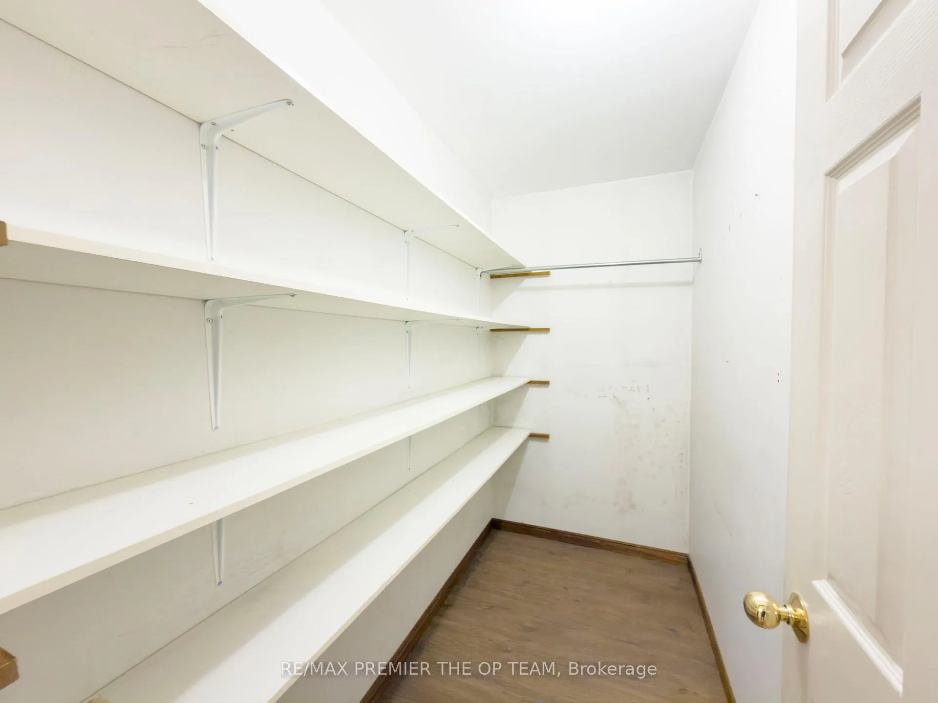 Photo 11 of Unit 4, 2311 Major Mackenzie Drive W, Vaughan, Maple — HOMEH