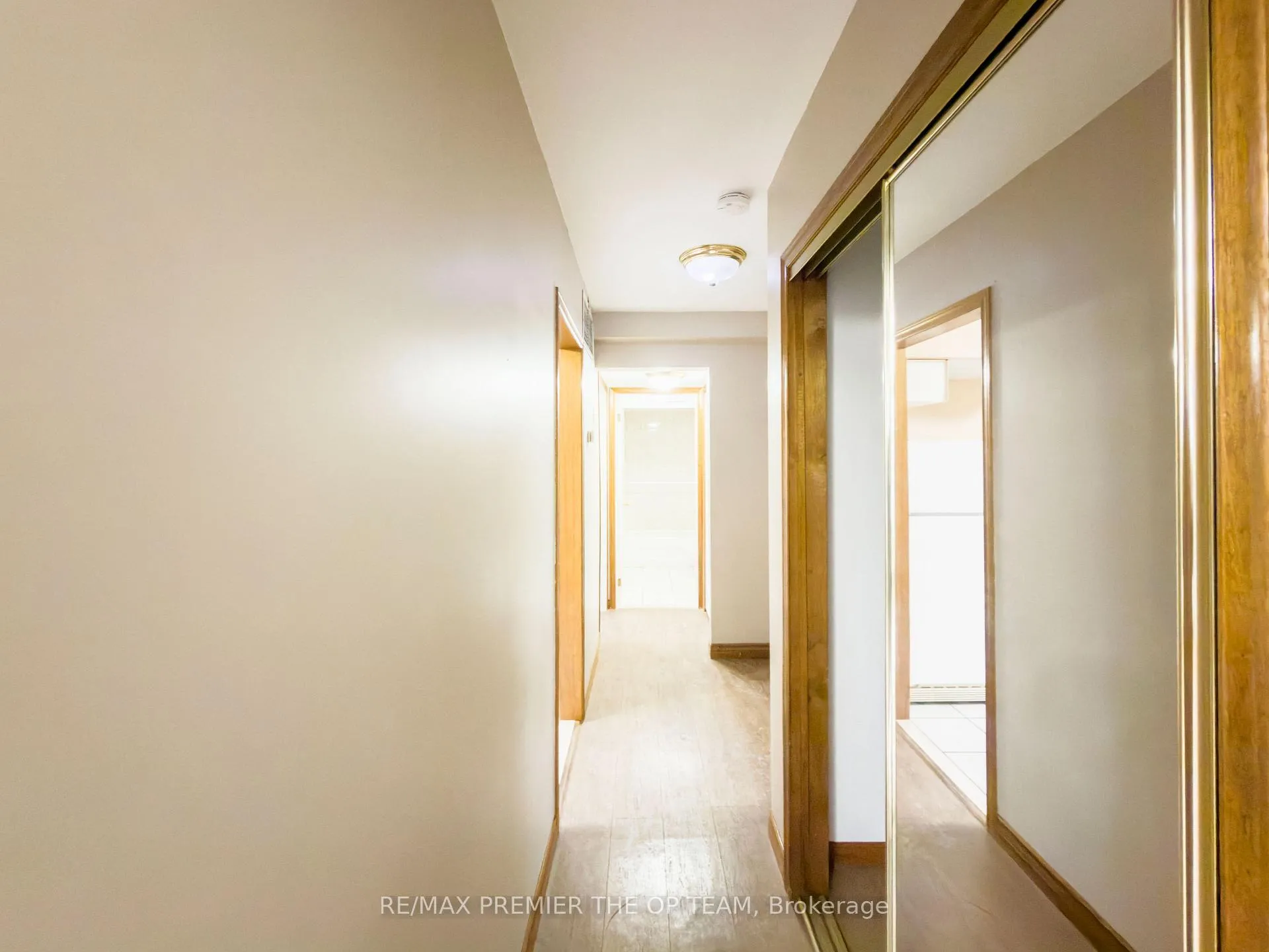 Photo 12 of Unit 4, 2311 Major Mackenzie Drive W, Vaughan, Maple — HOMEH