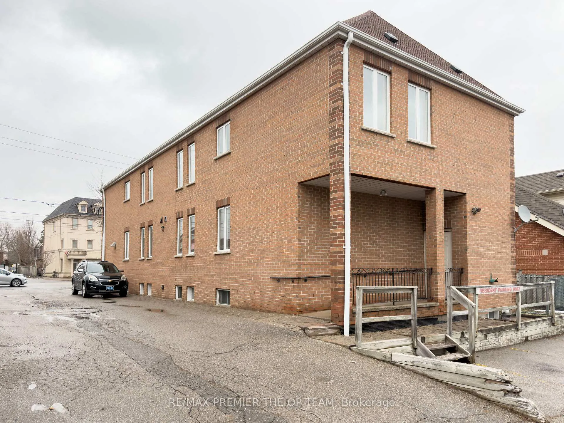 Photo 17 of Unit 4, 2311 Major Mackenzie Drive W, Vaughan, Maple — HOMEH