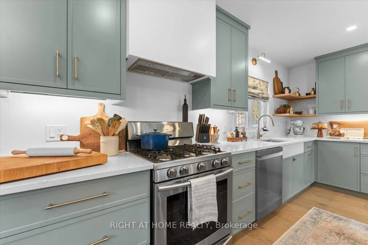 Photo 15 of 143 Russell Avenue, St. Catharines, Downtown — HOMEH