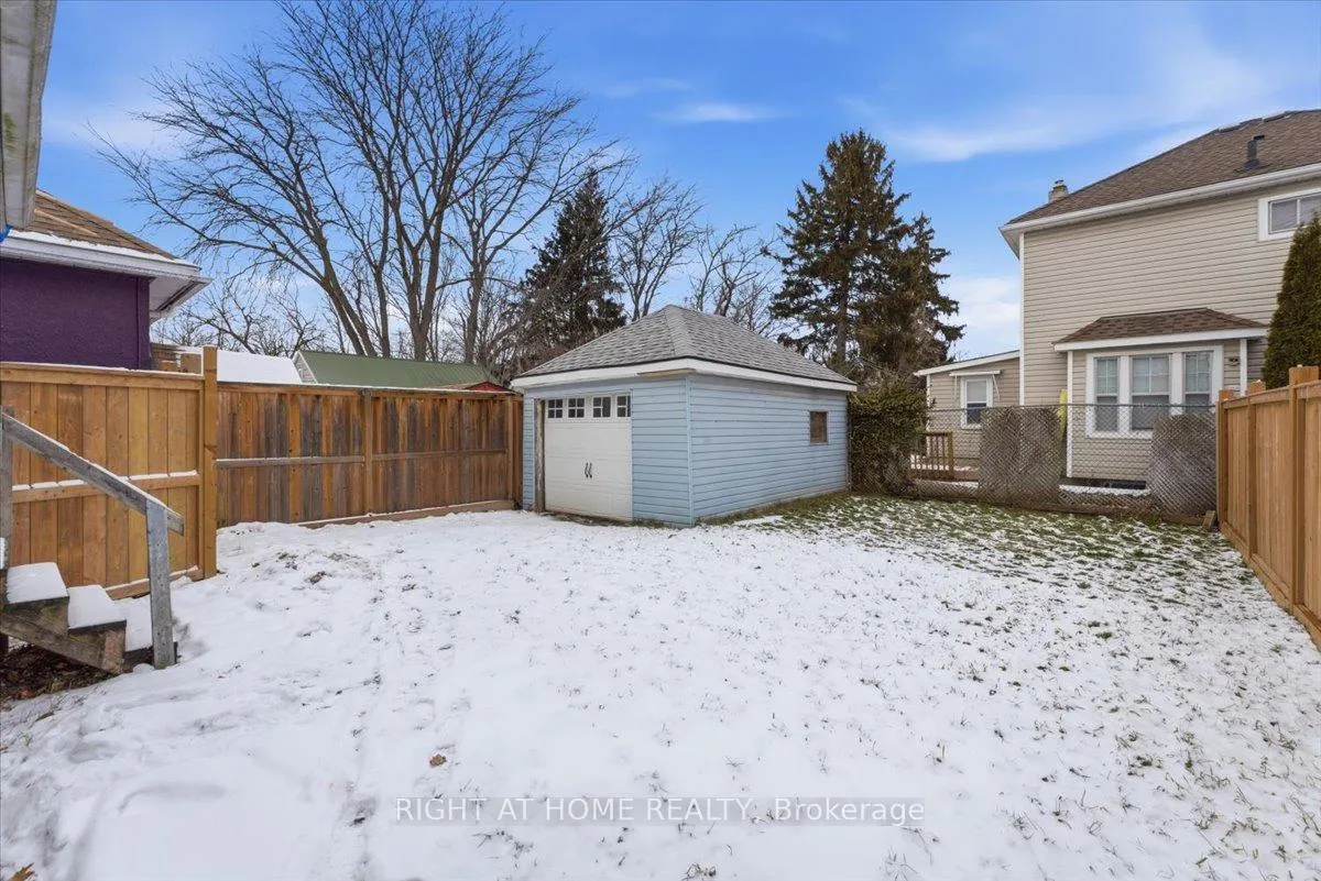 Photo 32 of 143 Russell Avenue, St. Catharines, Downtown — HOMEH