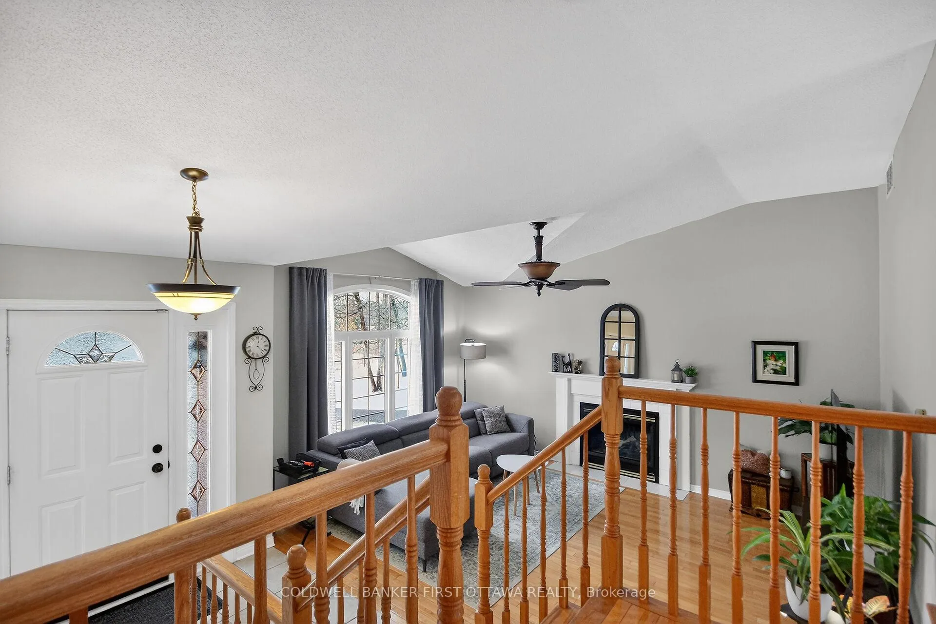 Photo 12 of 2960 Ernside Crescent, Ottawa, Cumberland Estates — HOMEH