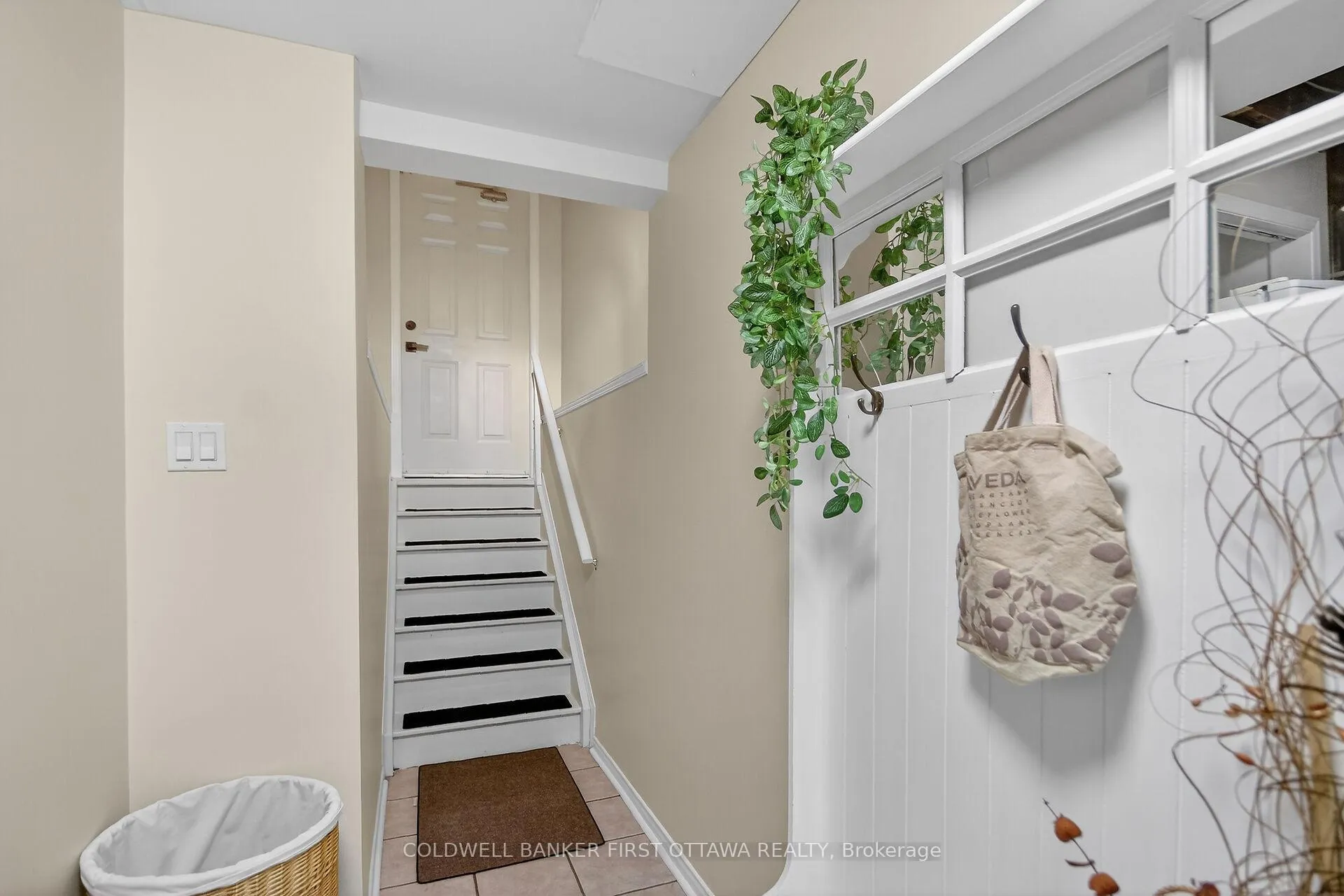 Photo 36 of 2960 Ernside Crescent, Ottawa, Cumberland Estates — HOMEH