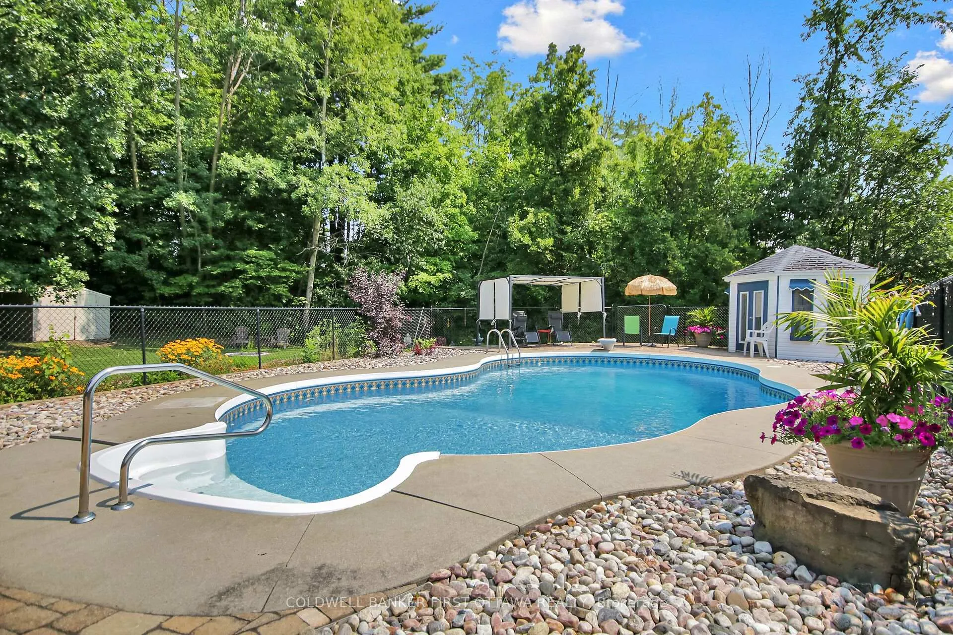 Photo 38 of 2960 Ernside Crescent, Ottawa, Cumberland Estates — HOMEH