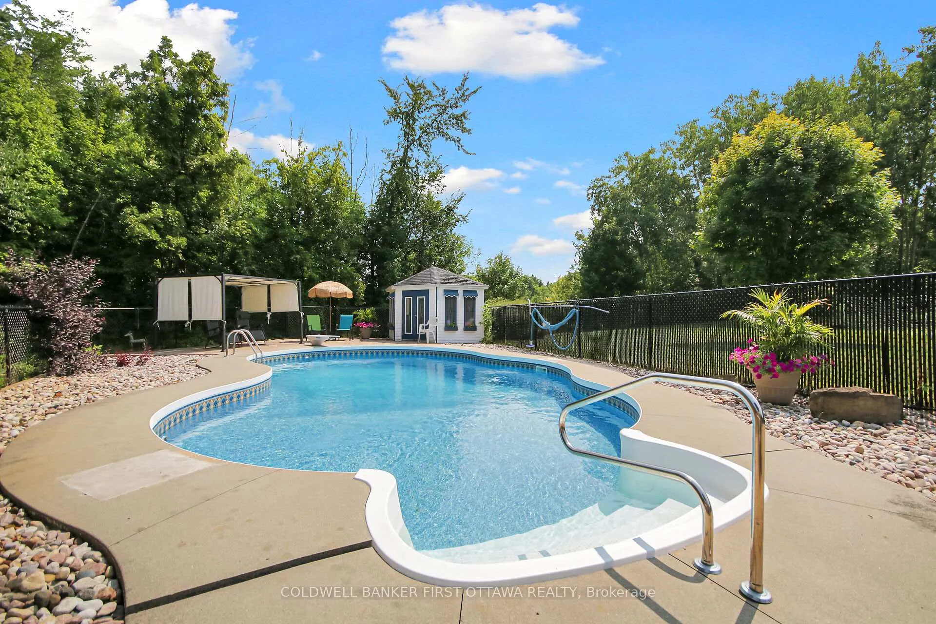 Photo 39 of 2960 Ernside Crescent, Ottawa, Cumberland Estates — HOMEH