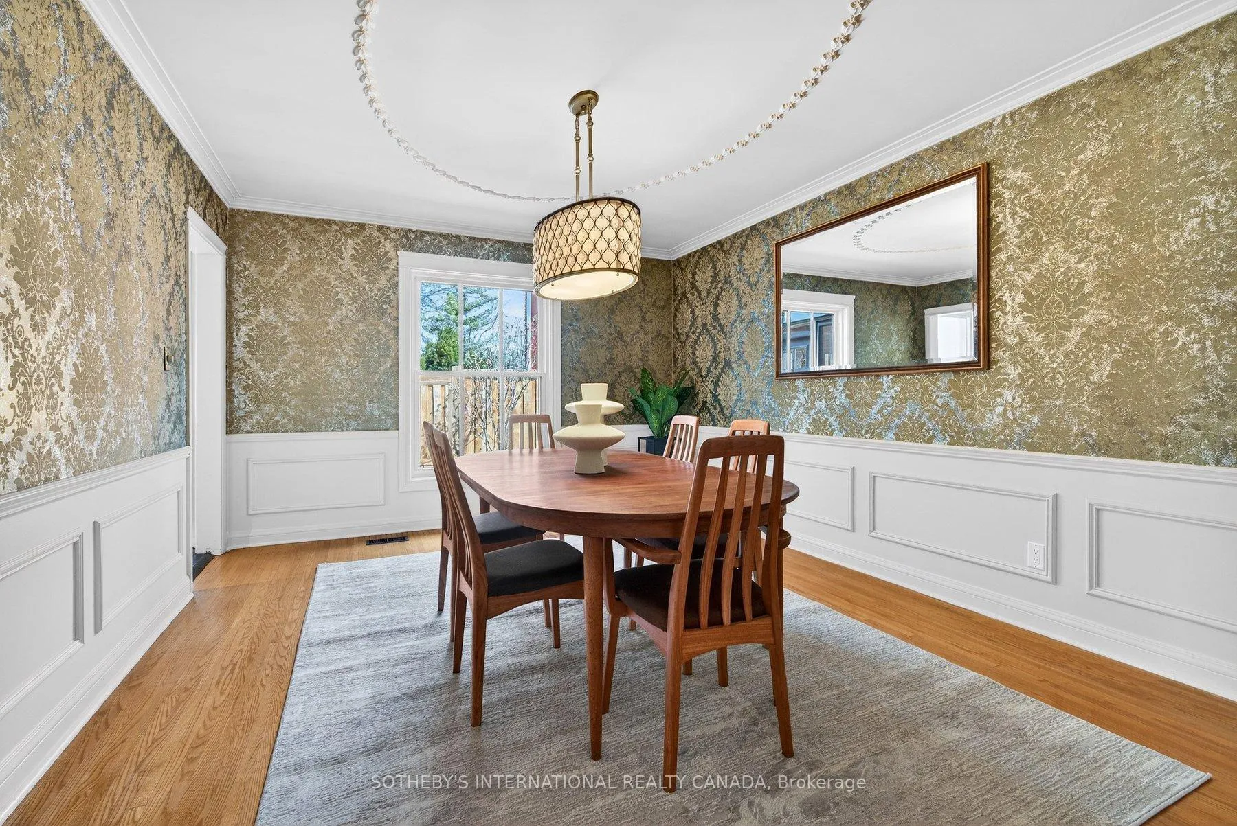 Photo 10 of 1582 Frontenac Place, Burlington, Tyandaga — HOMEH